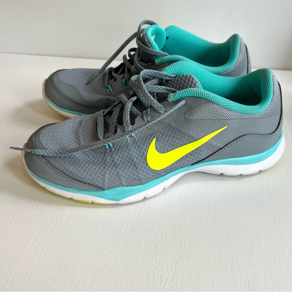 Nike Training Flex TR5 Women’s Sneakers - Picture 13 of 16